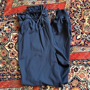 Lululemon Stretch High-Rise Jogger (Black, Size 6)